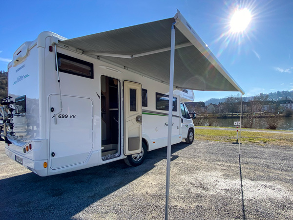 Wohnmobil mit Markise mieten